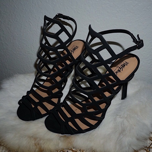 Honeycomb Heels 🐝 - Picture 3 of 3